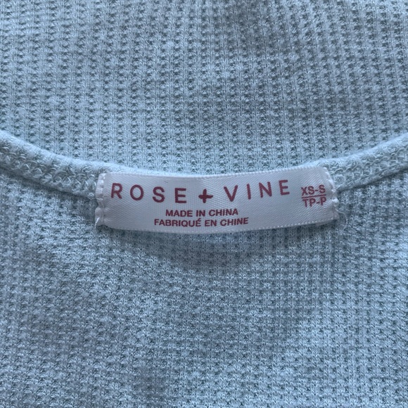 New Rose + Vine cropped tank - Picture 3 of 3